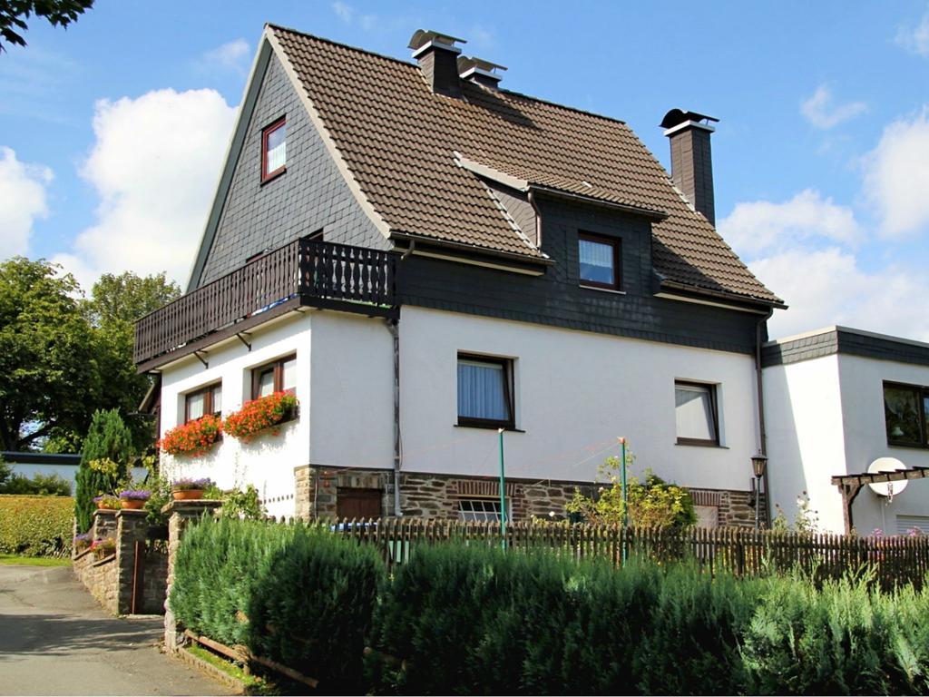Apartment In Langewiese Sauerland With Garden 温特贝格 外观 照片